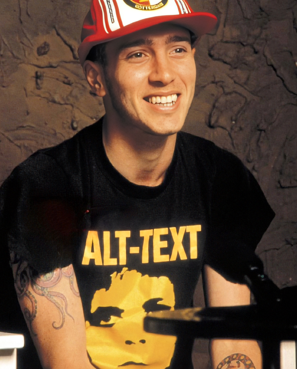 ALT TEXT